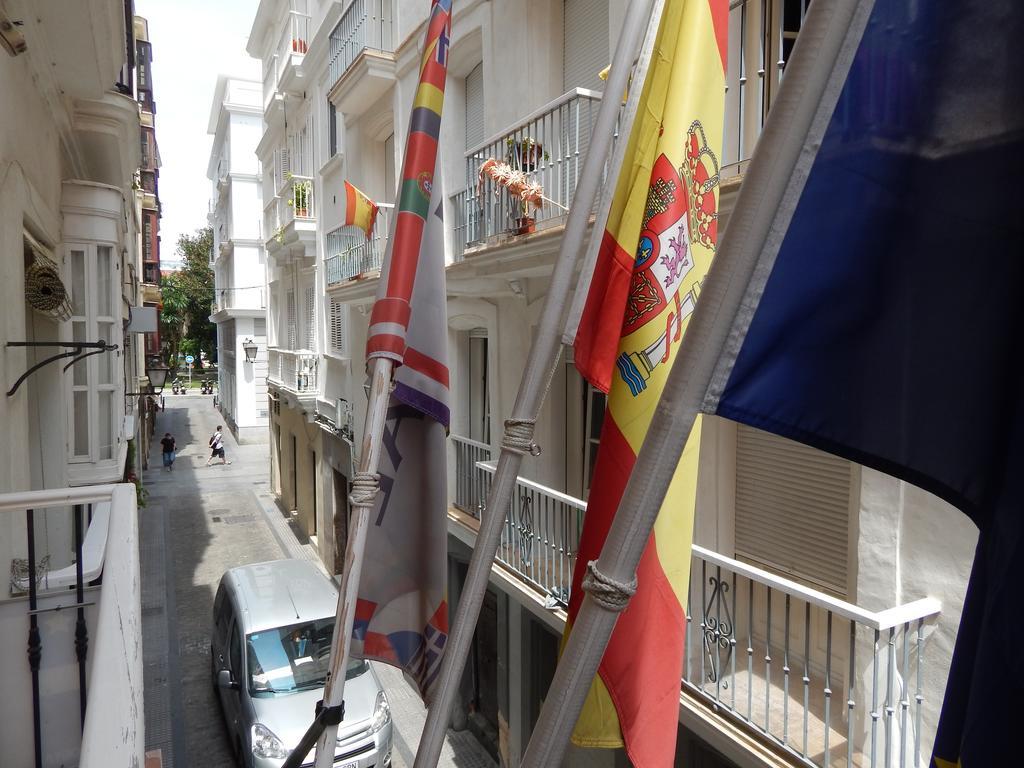 Hostal Canalejas Cádiz Exterior foto